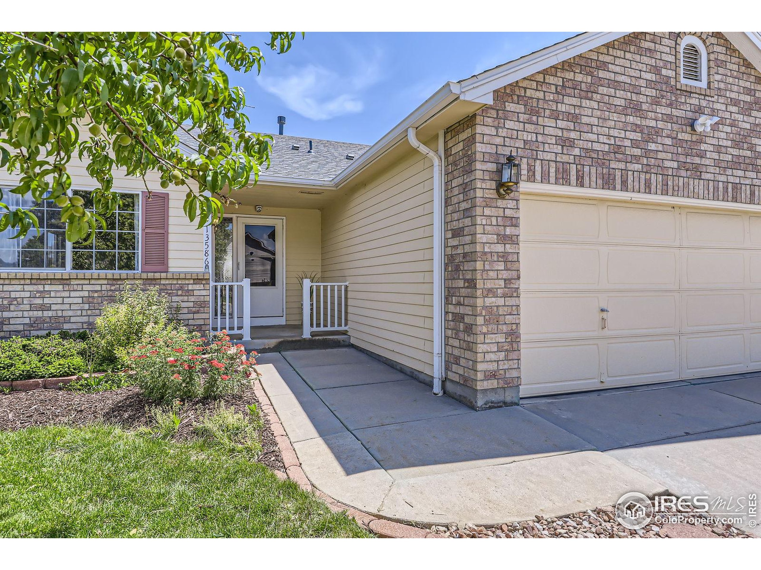 13586 Raritan St