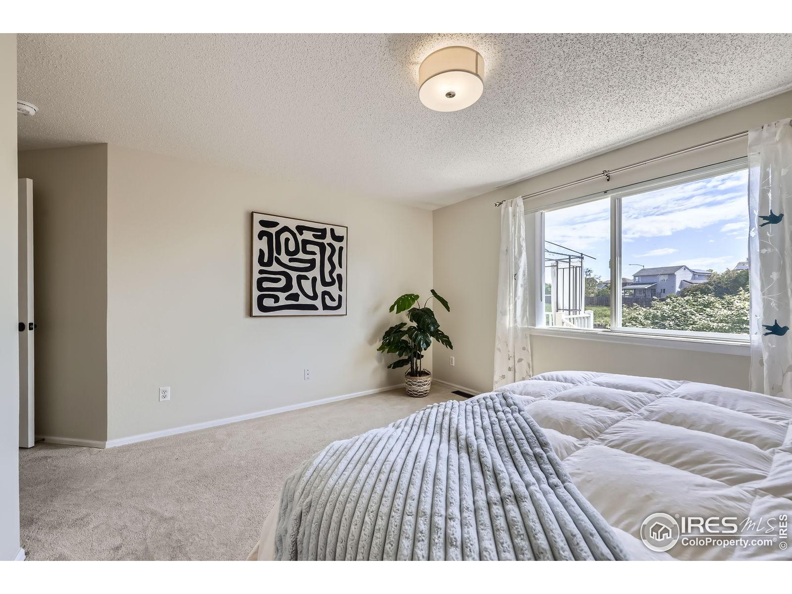 13586 Raritan St