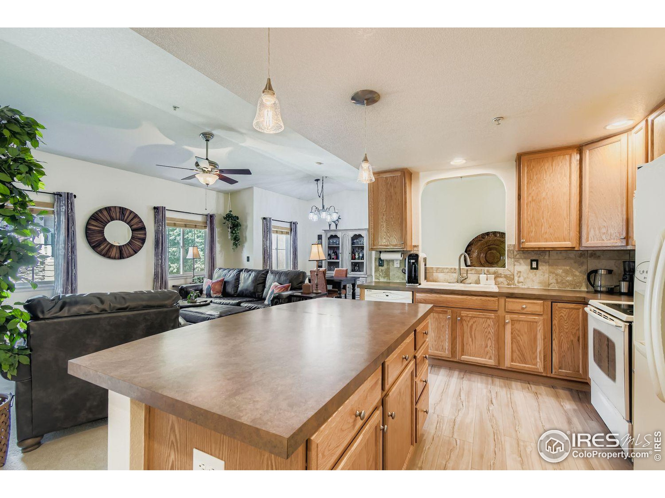 2321 Calais Dr #15G