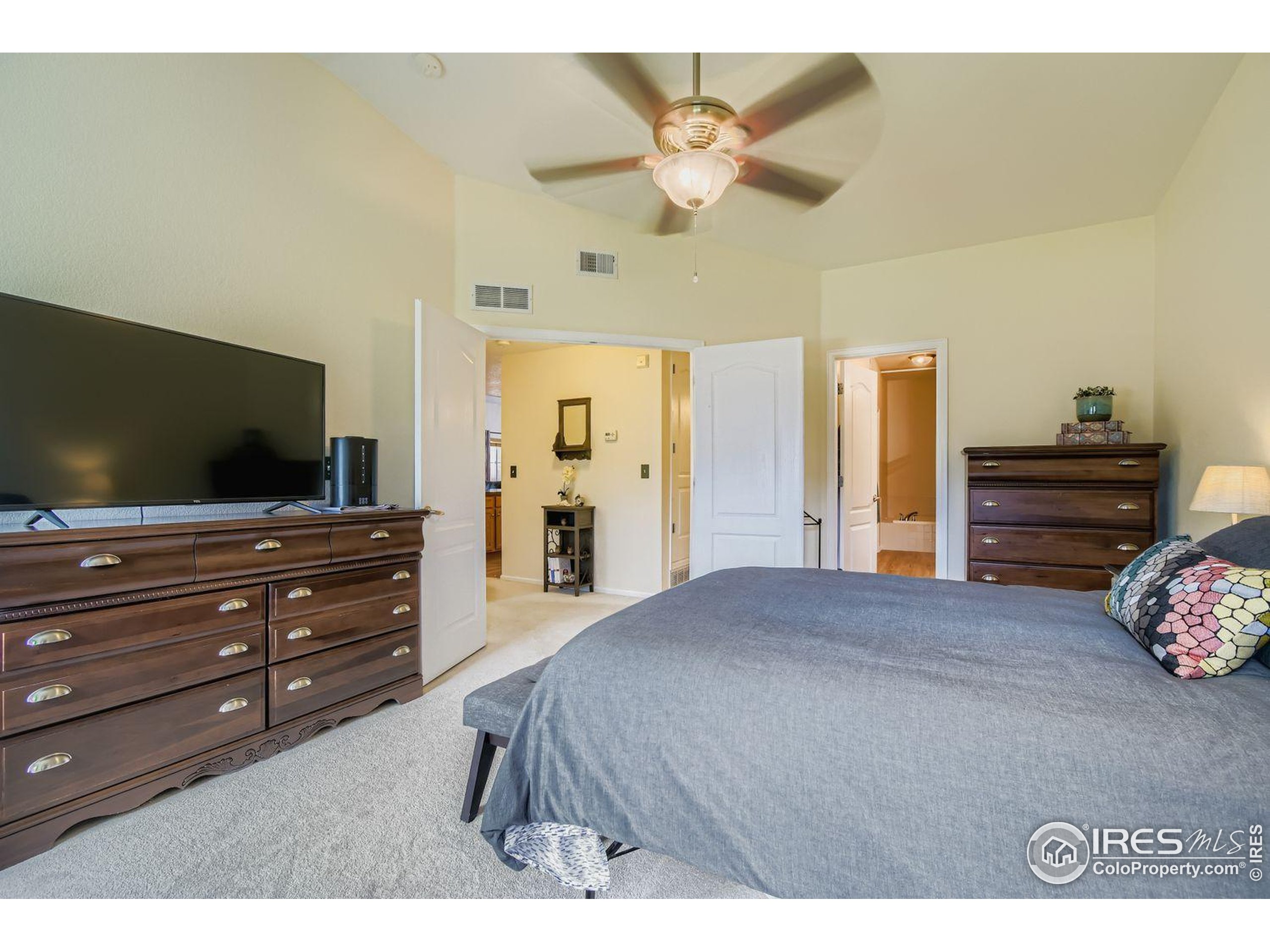 2321 Calais Dr #15G
