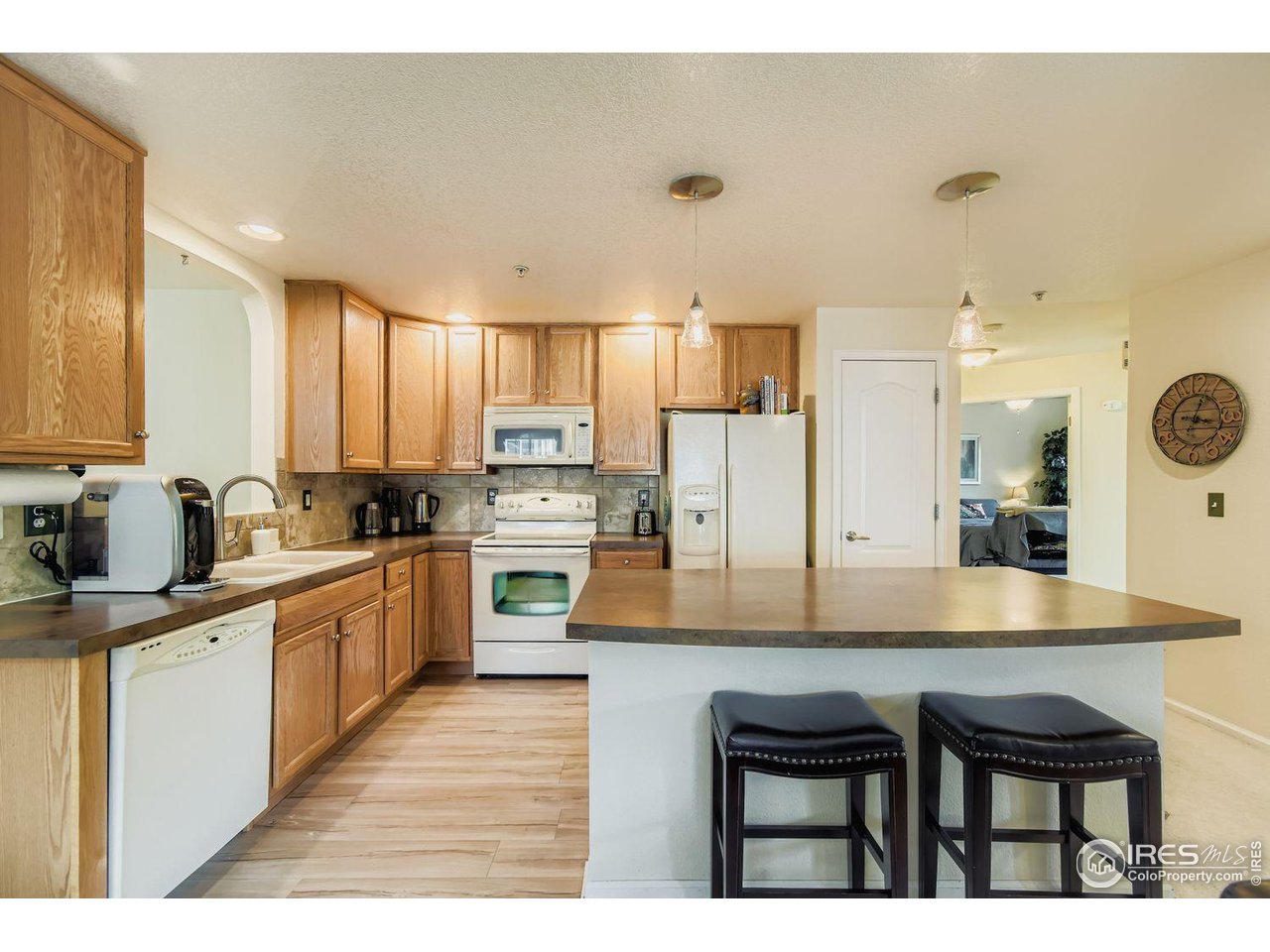 2321 Calais Dr #15G