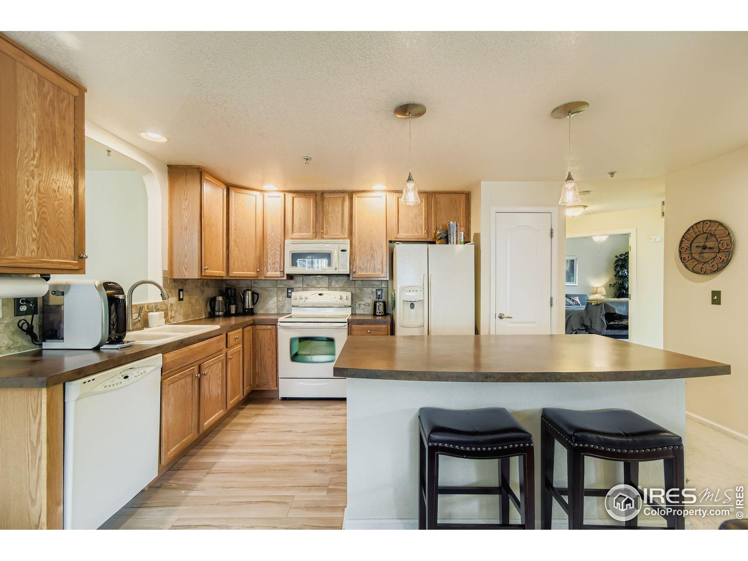 2321 Calais Dr #15G