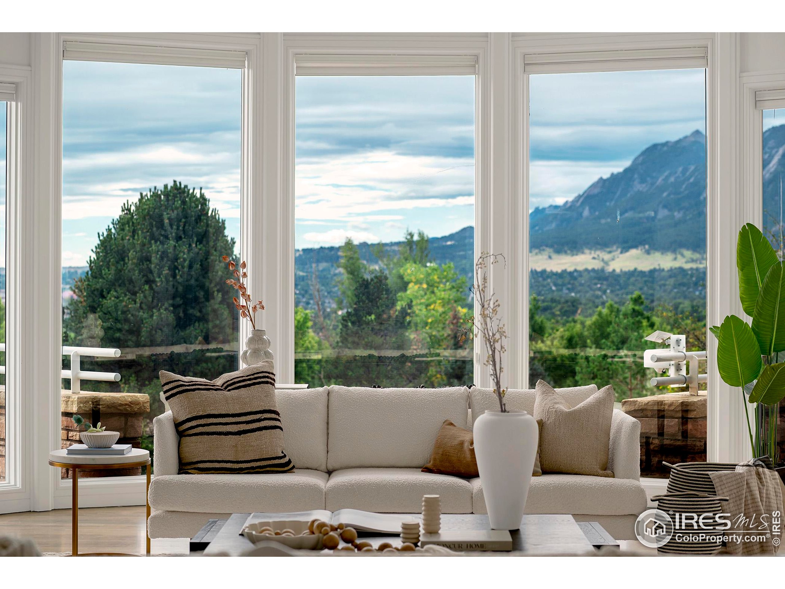 3747 Mountain Laurel Pl