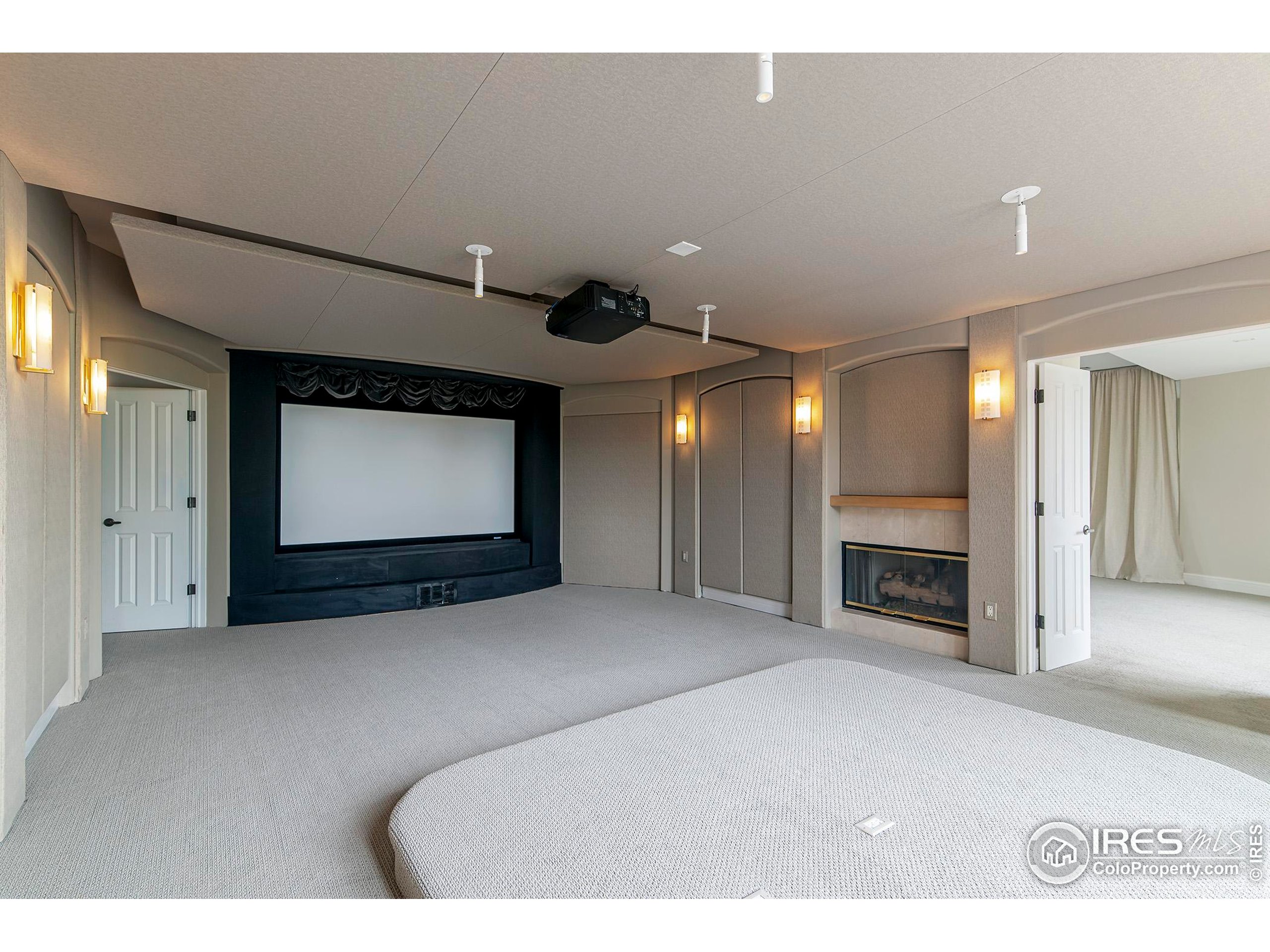 3747 Mountain Laurel Pl