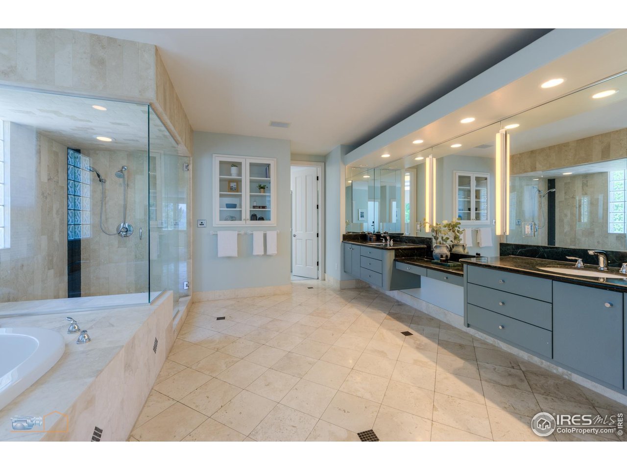 3747 Mountain Laurel Pl