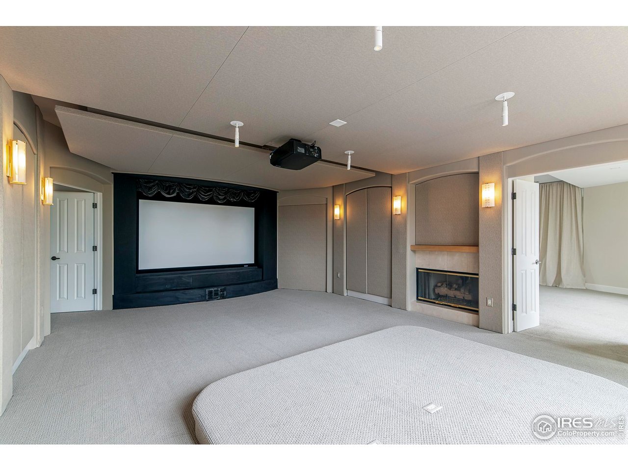 3747 Mountain Laurel Pl