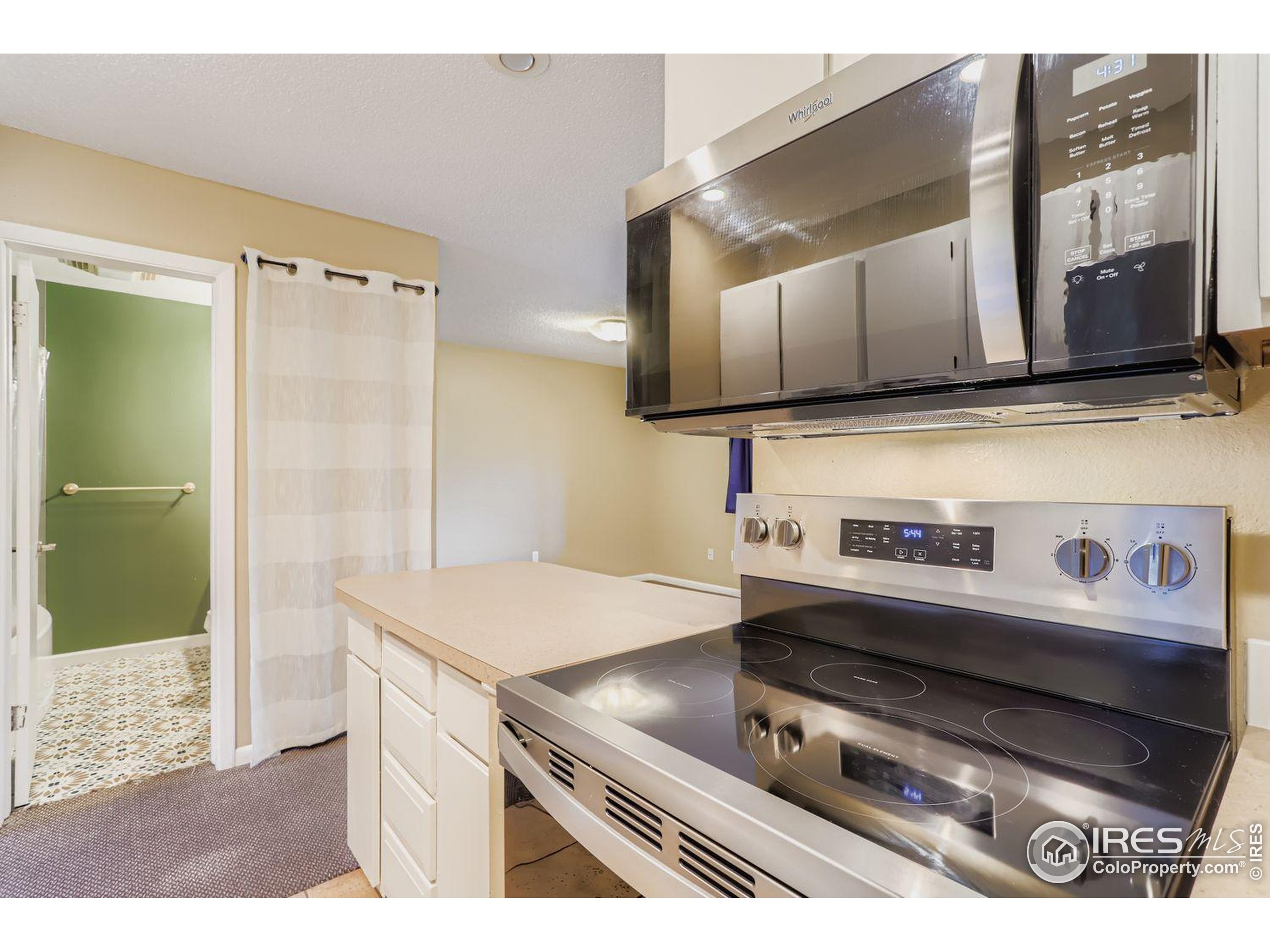 3000 Colorado Ave #B206