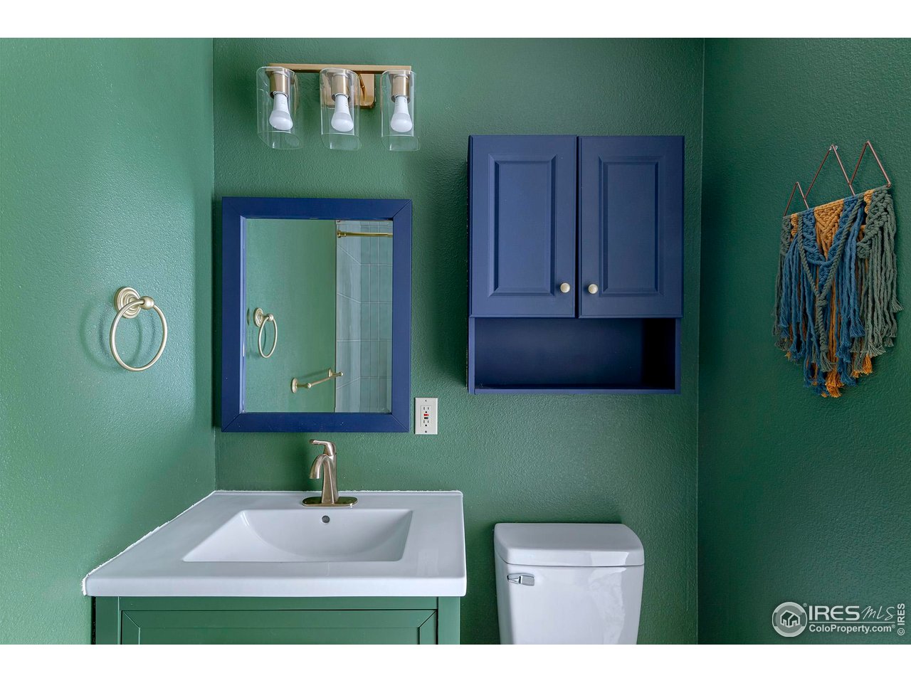 3000 Colorado Ave B-206