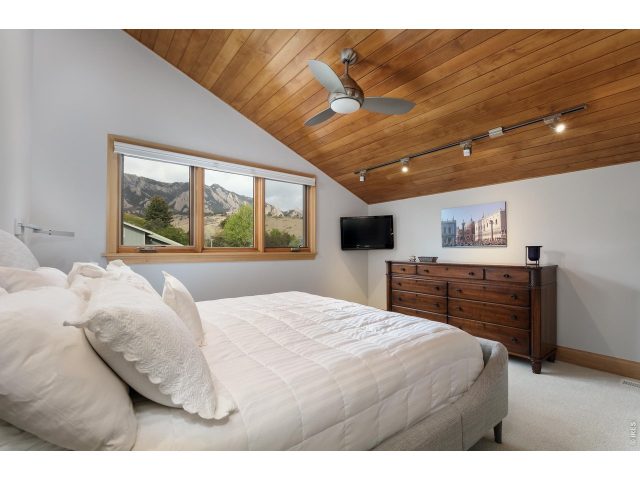17 Benthaven Pl