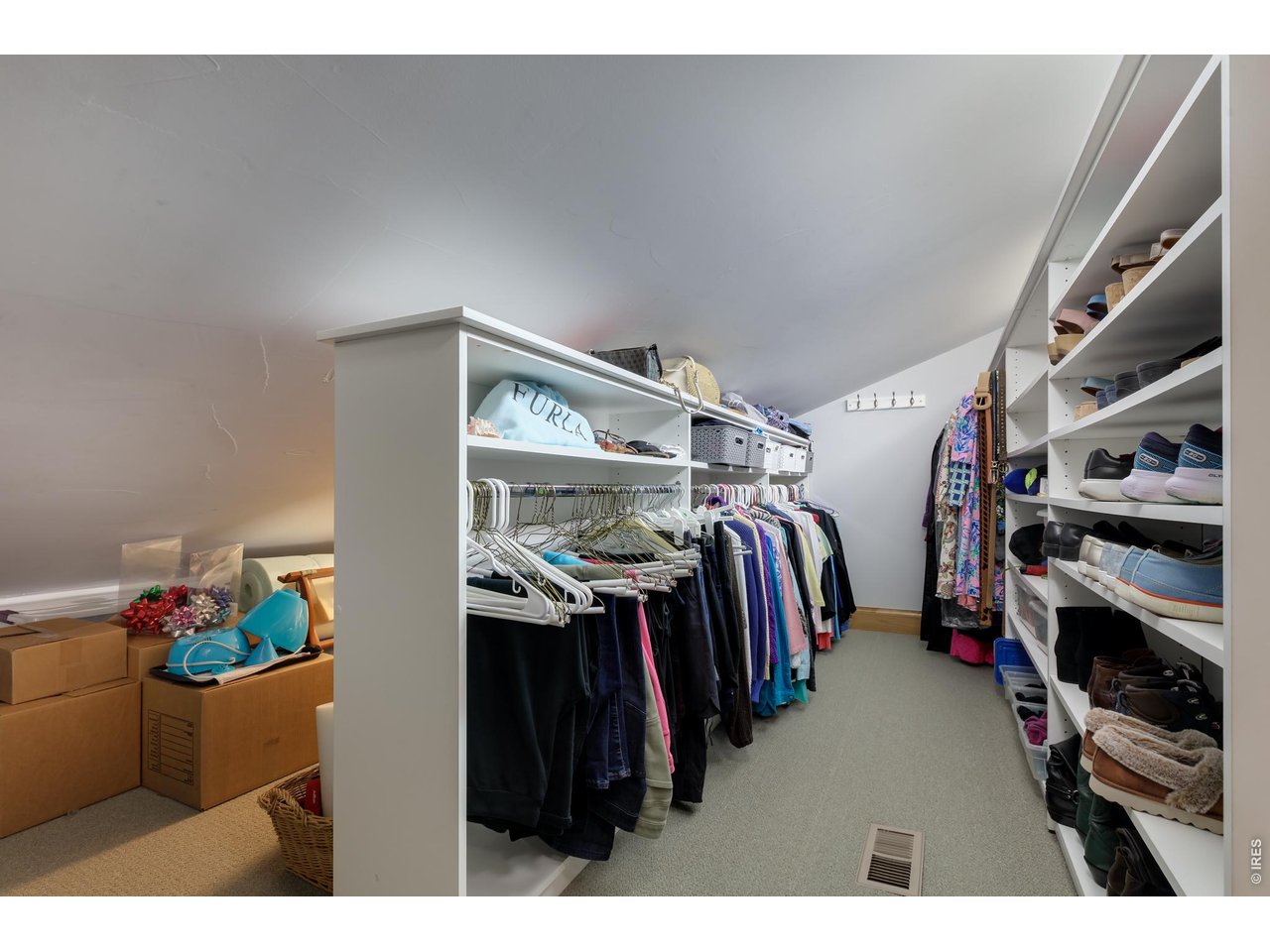 17 Benthaven Pl