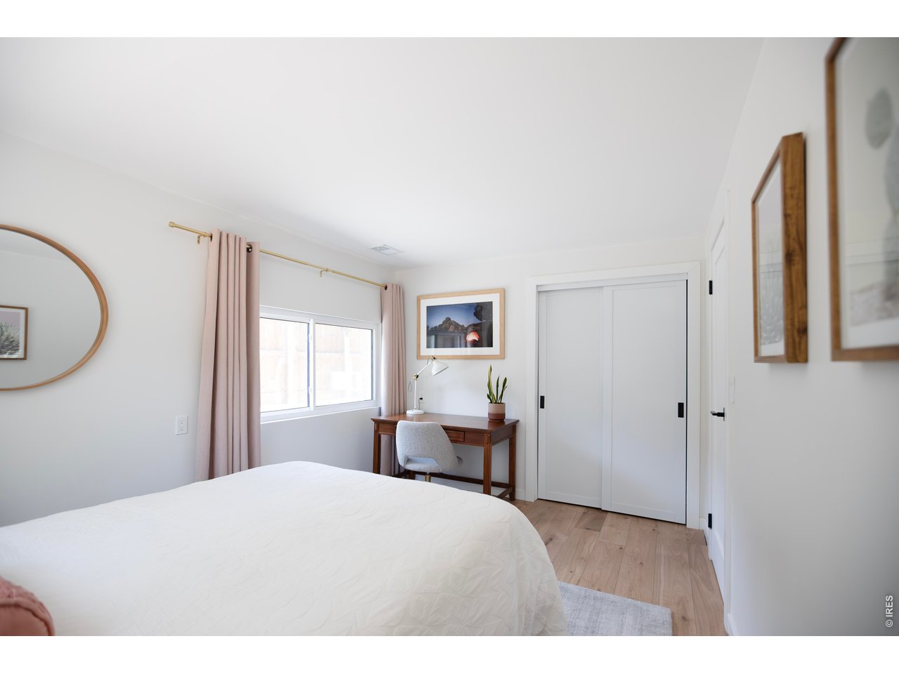 2938 Loma Pl