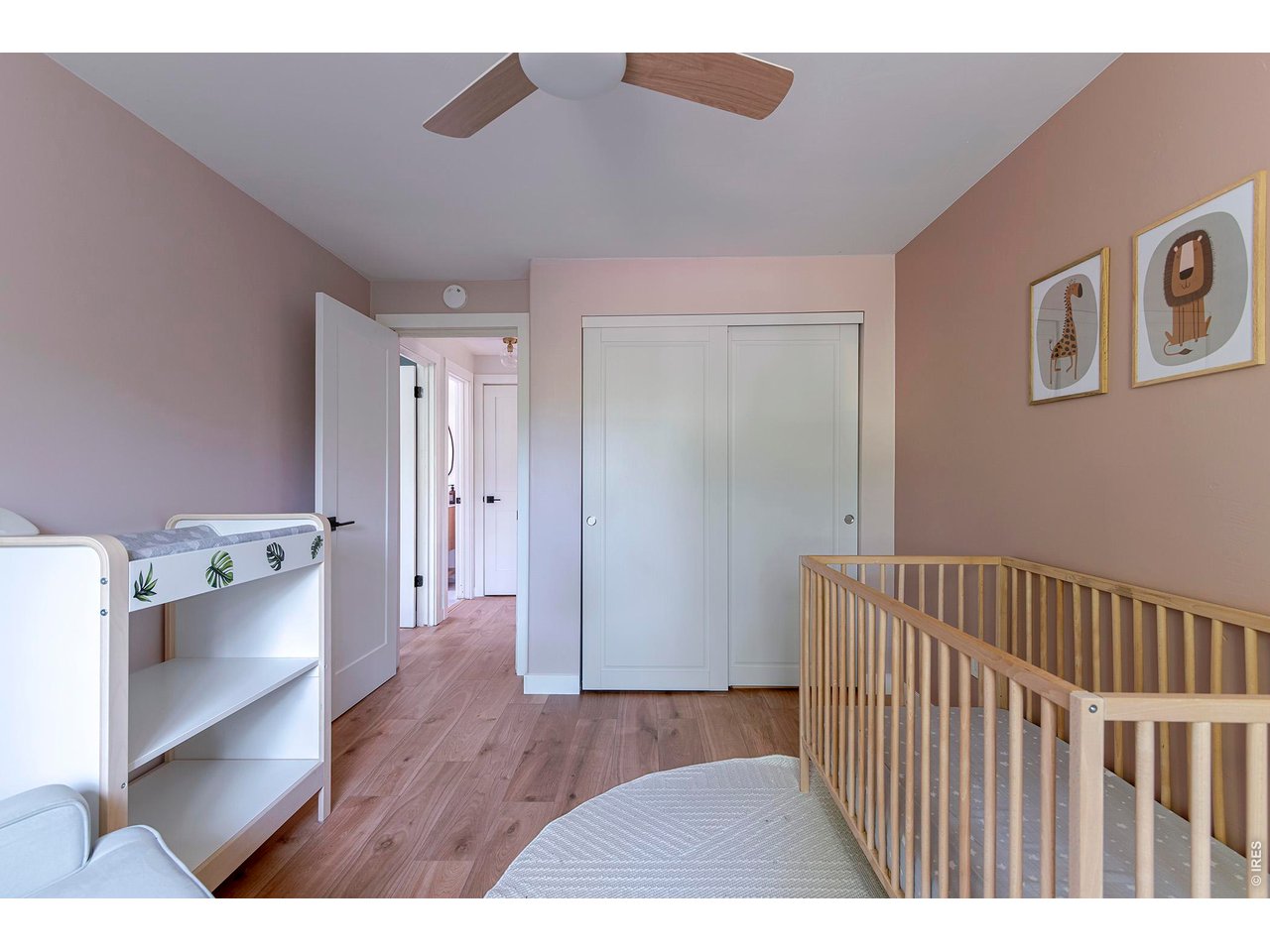 2938 Loma Pl