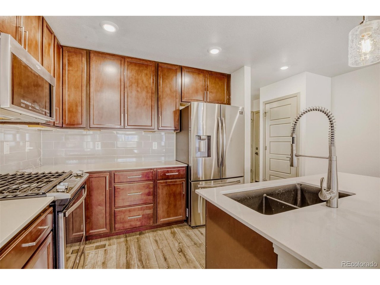 1205 Hummingbird Cir
