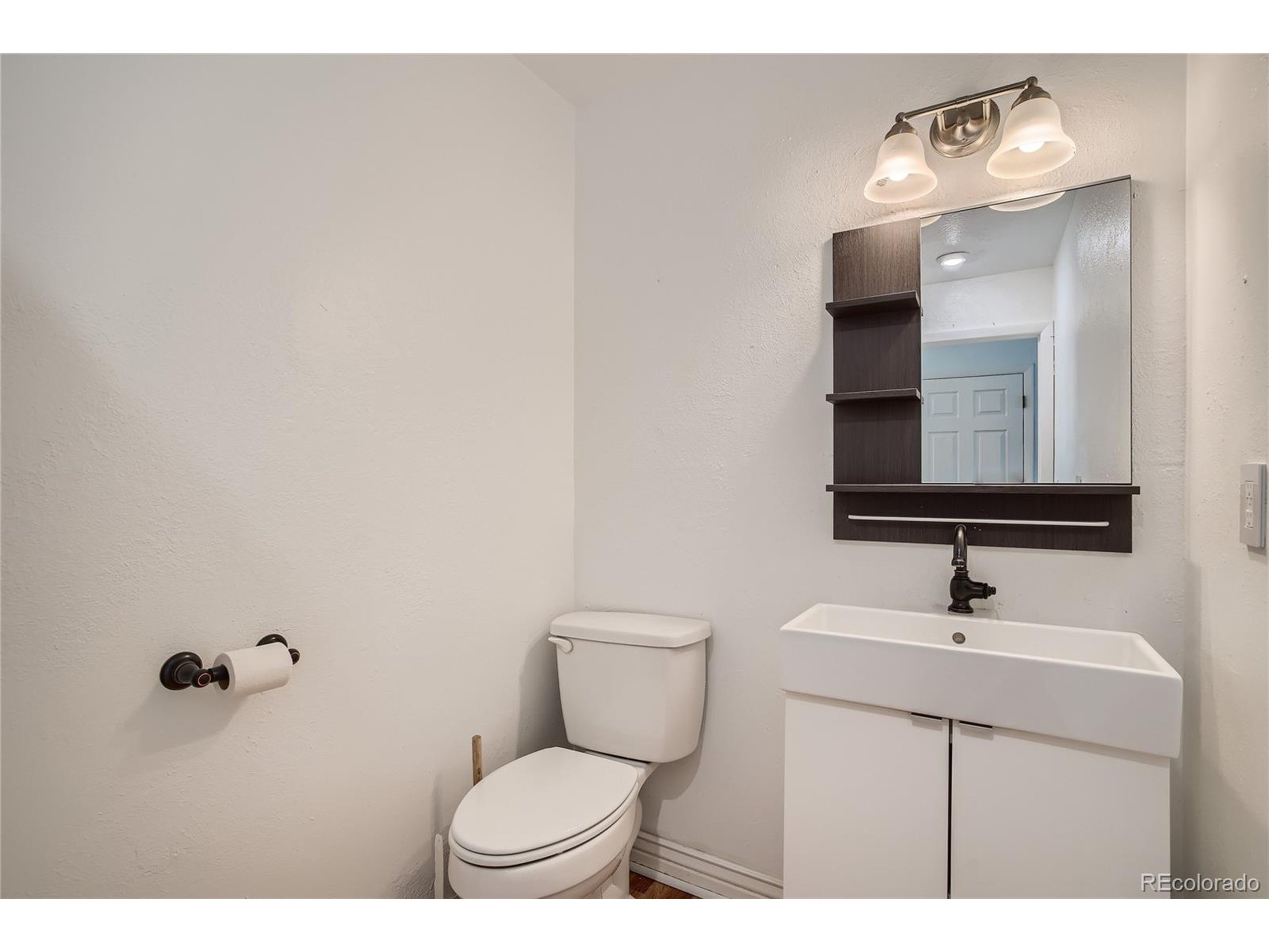9380 W 49 Ave 105