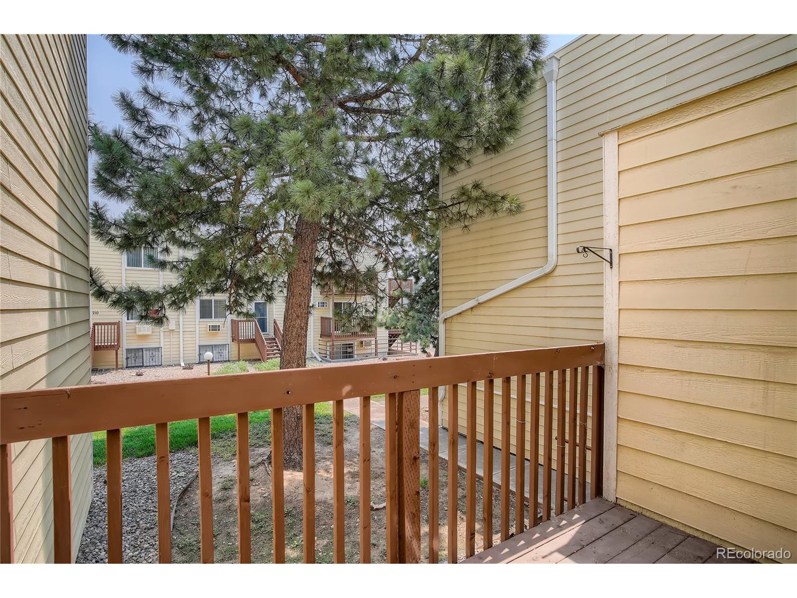 9380 W 49 Ave 105
