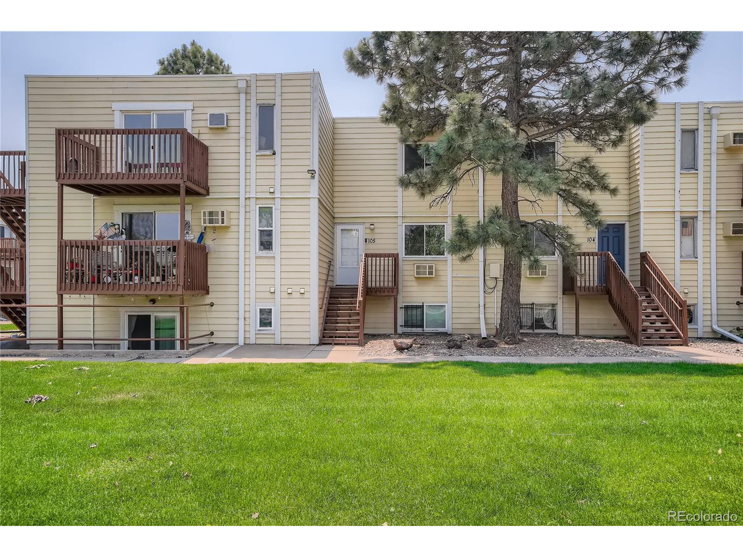 9380 W 49 Ave 105