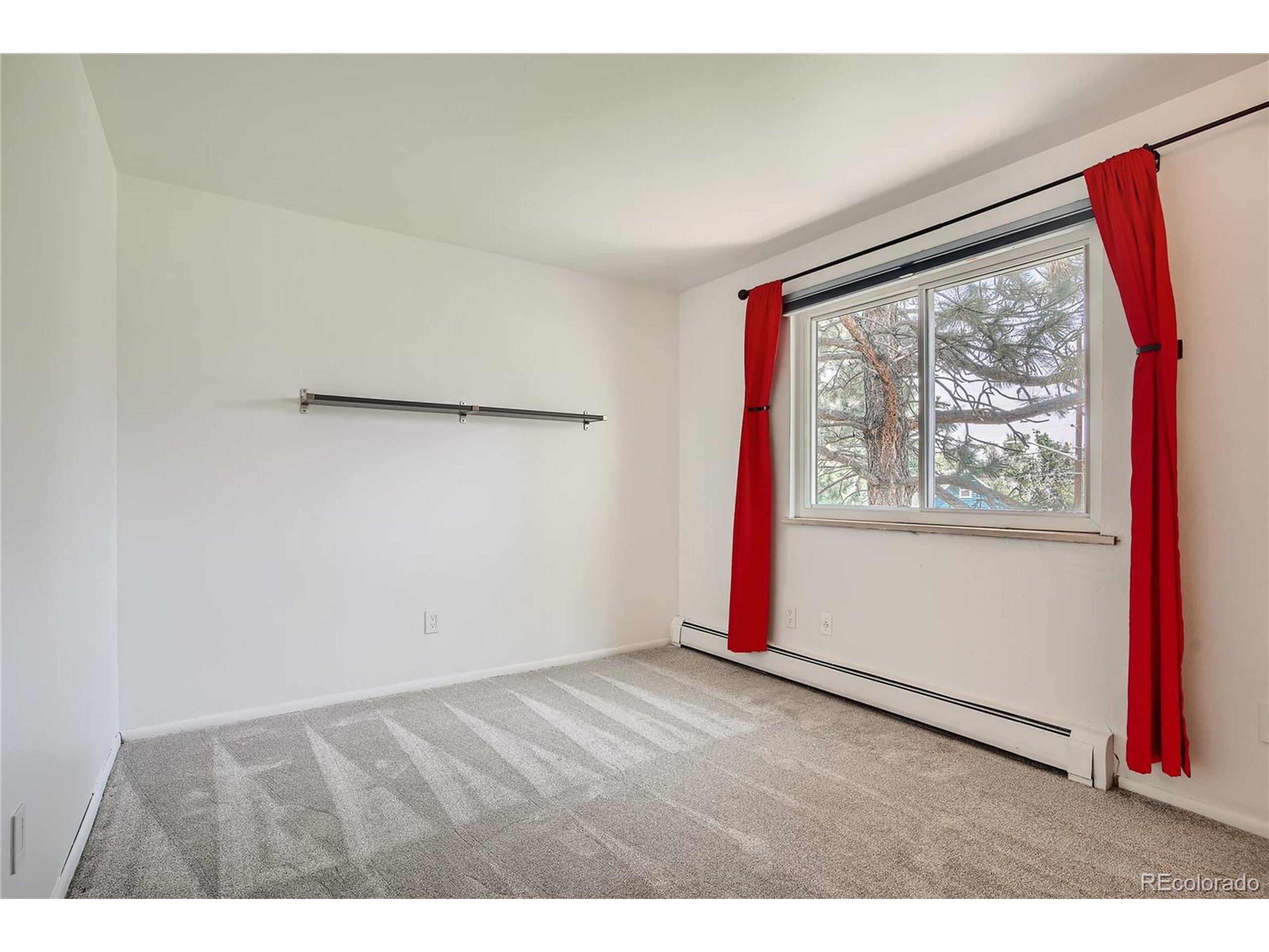 9380 W 49 Ave 105