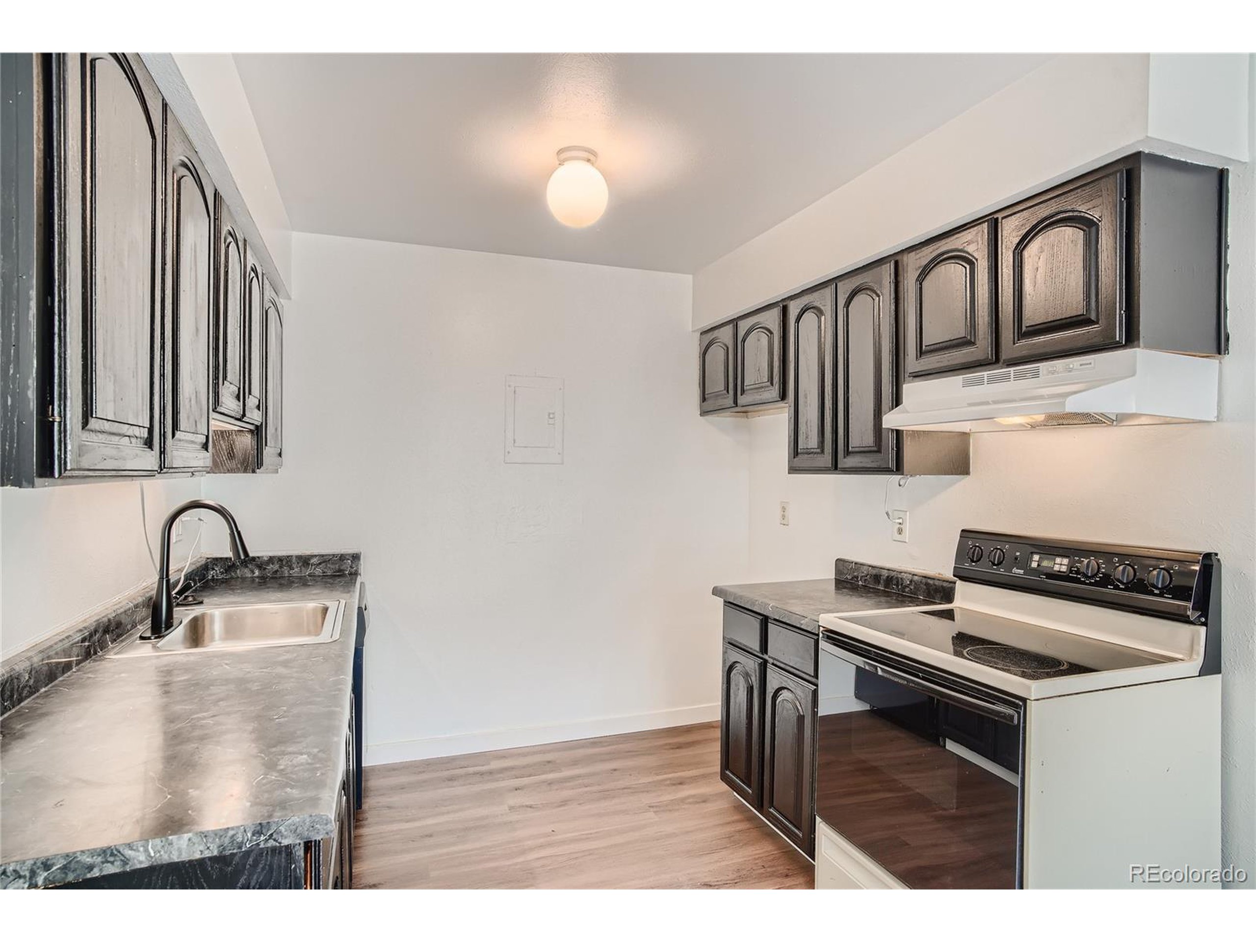 9380 W 49 Ave 105
