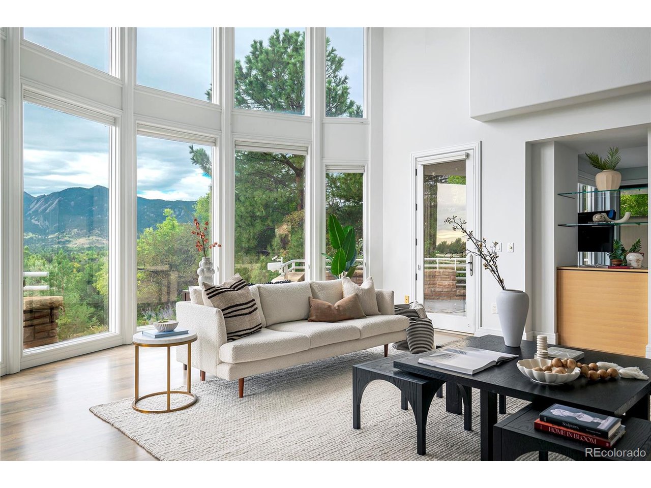 3747 Mountain Laurel Pl