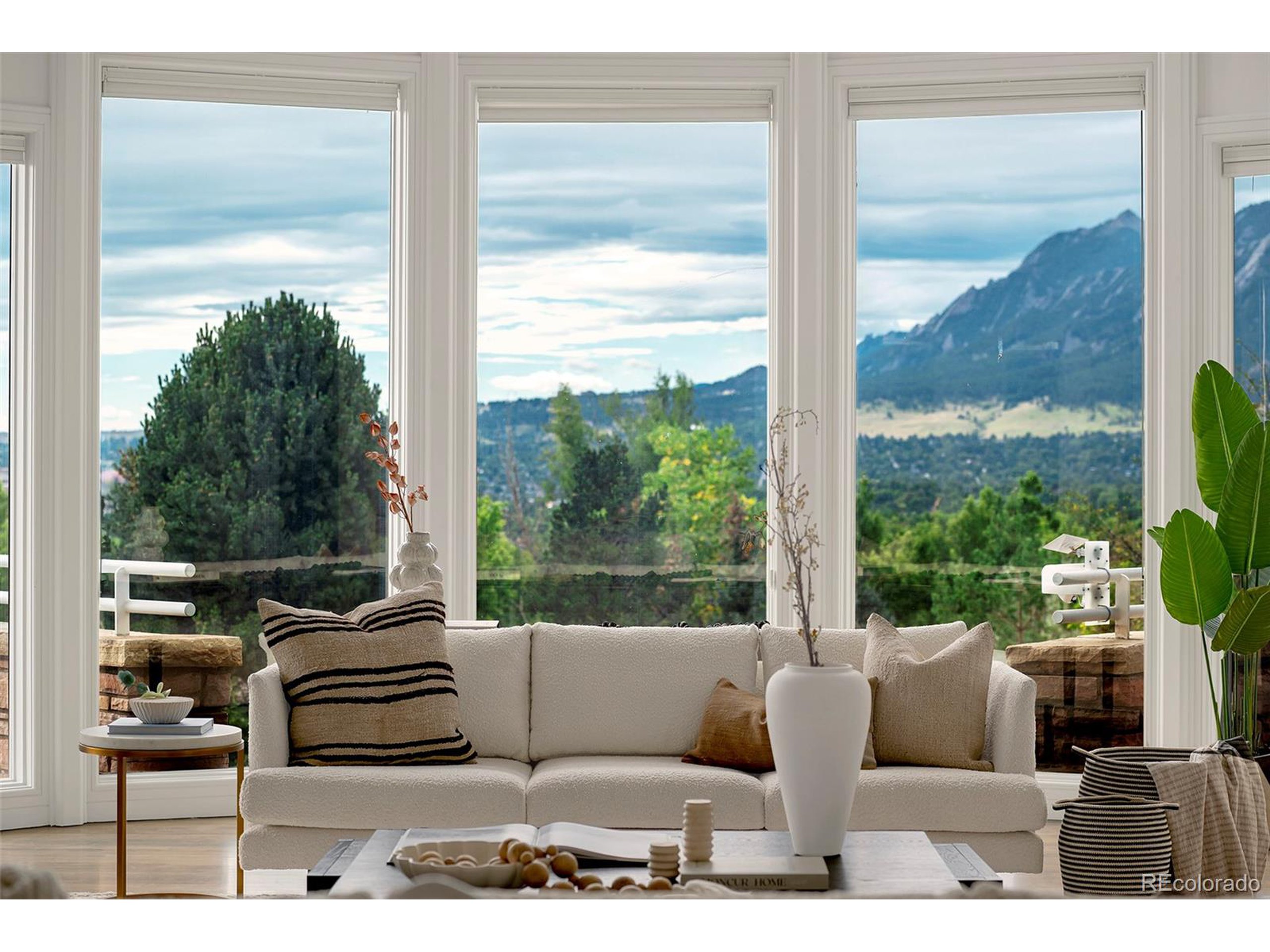 3747 Mountain Laurel Pl