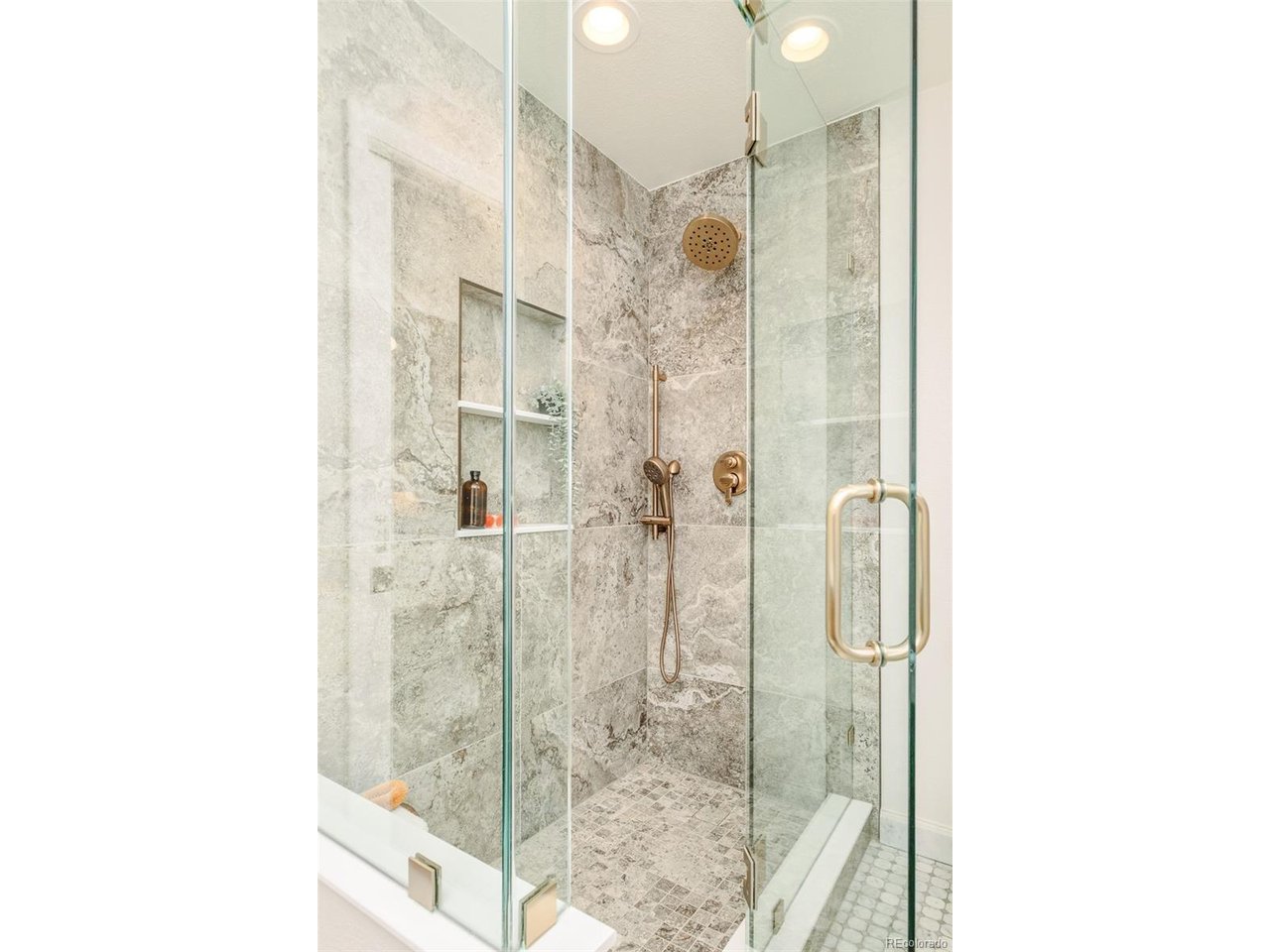 1608 Longs Peak Dr