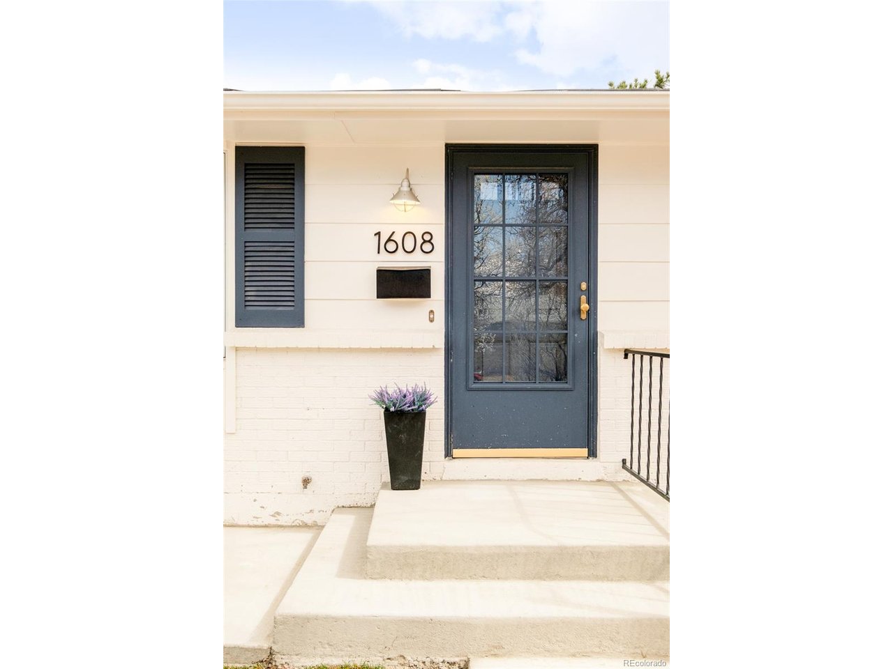 1608 Longs Peak Dr