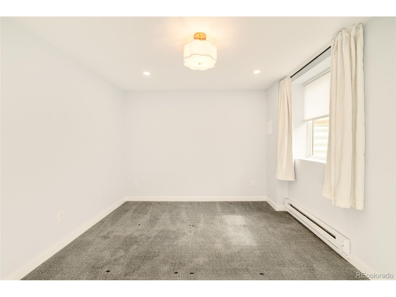 1608 Longs Peak Dr