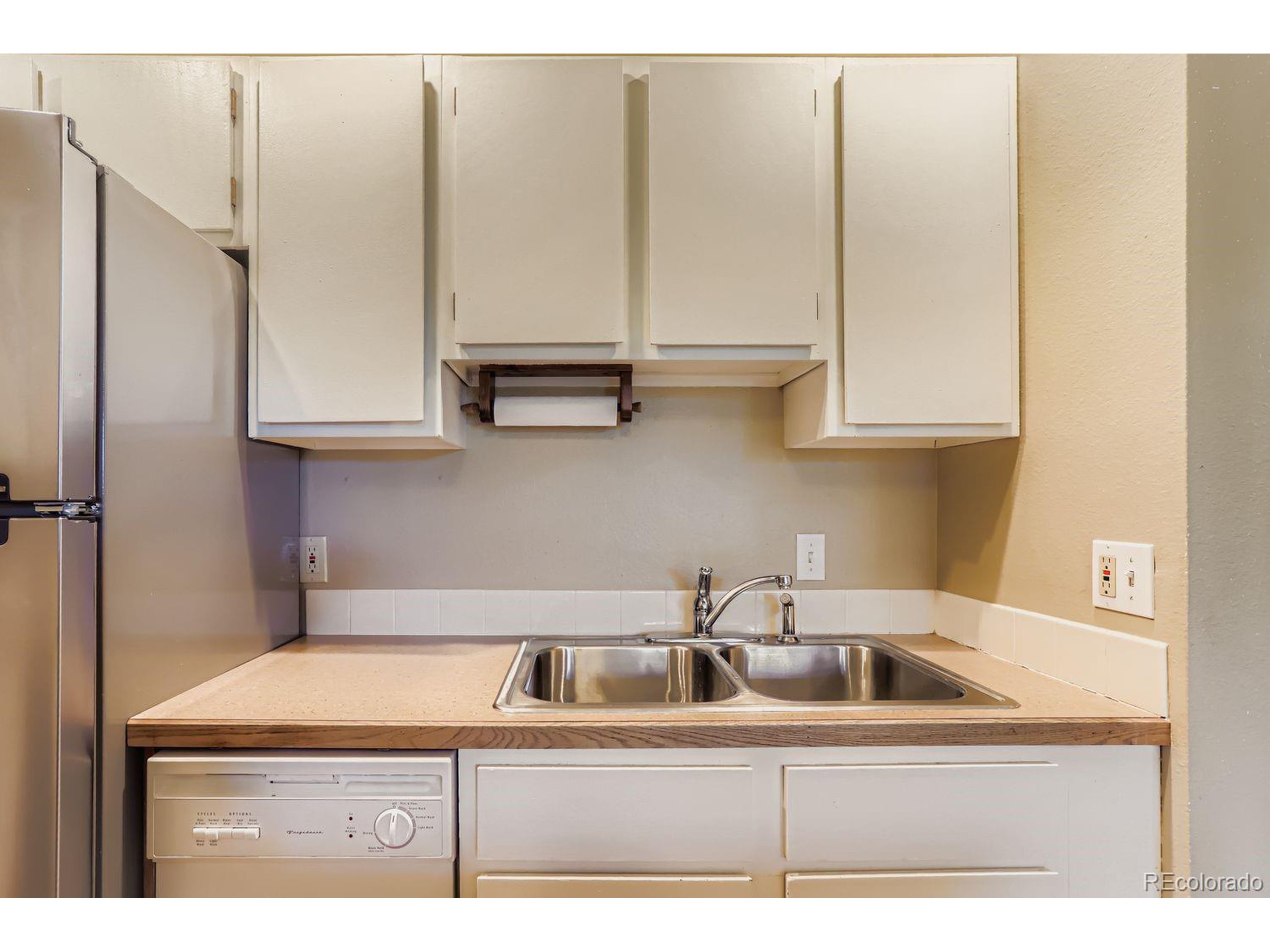 3000 Colorado Ave B206