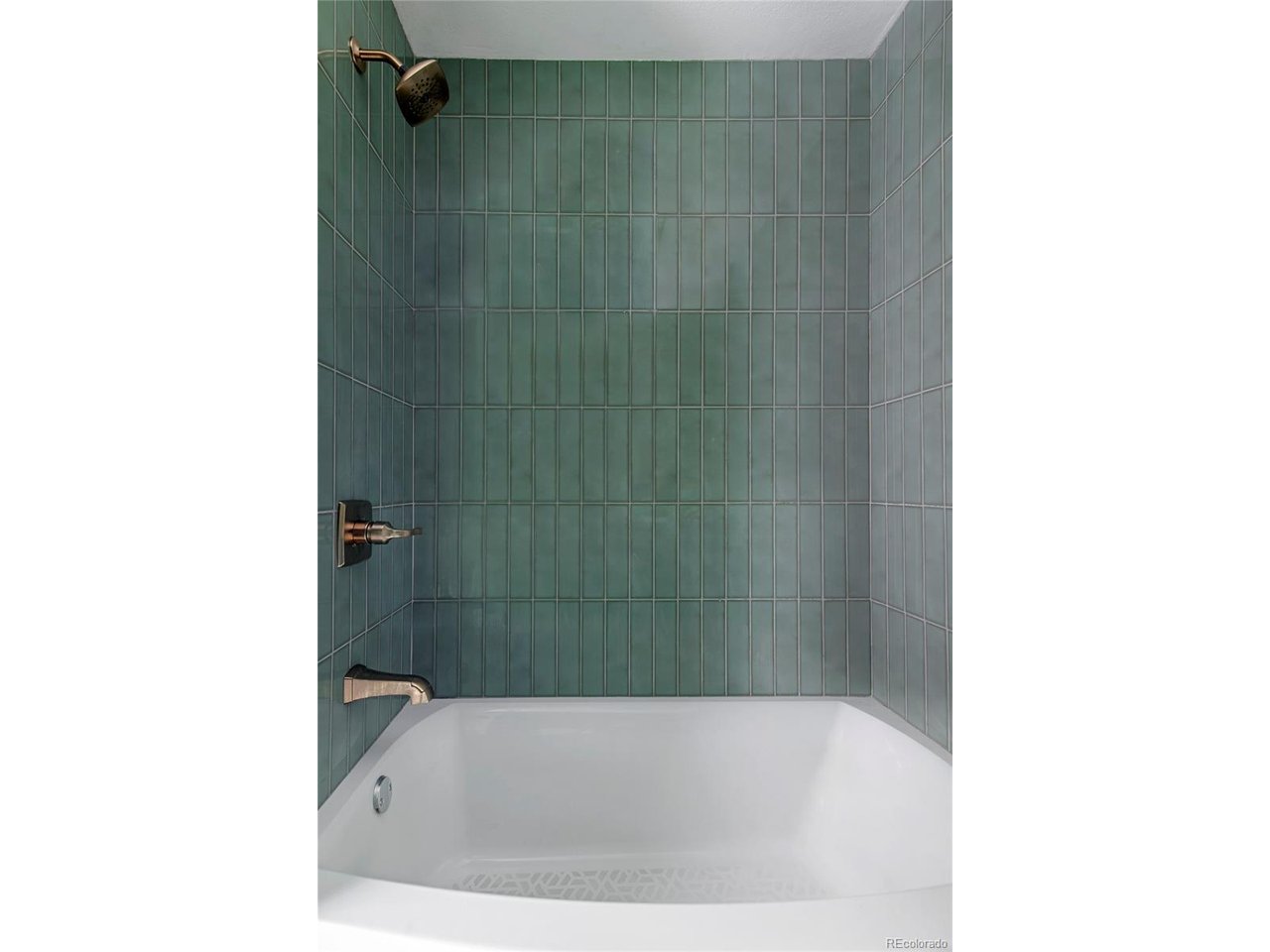 3000 Colorado Ave B206