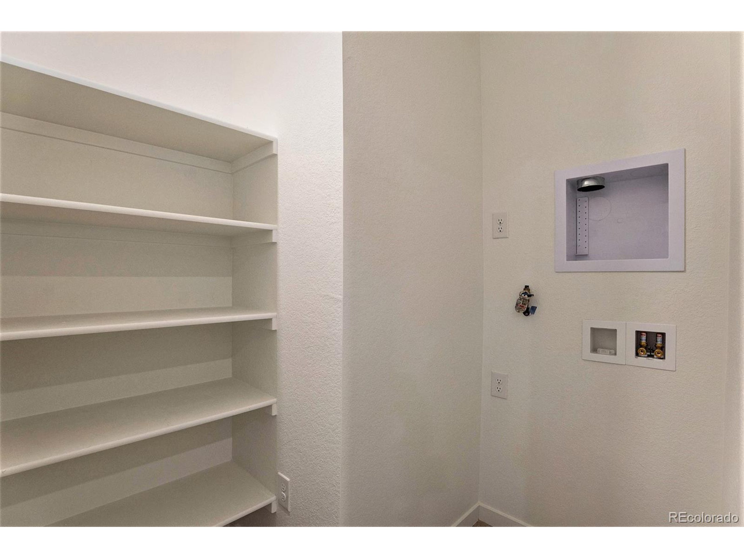 1420 Sun Way