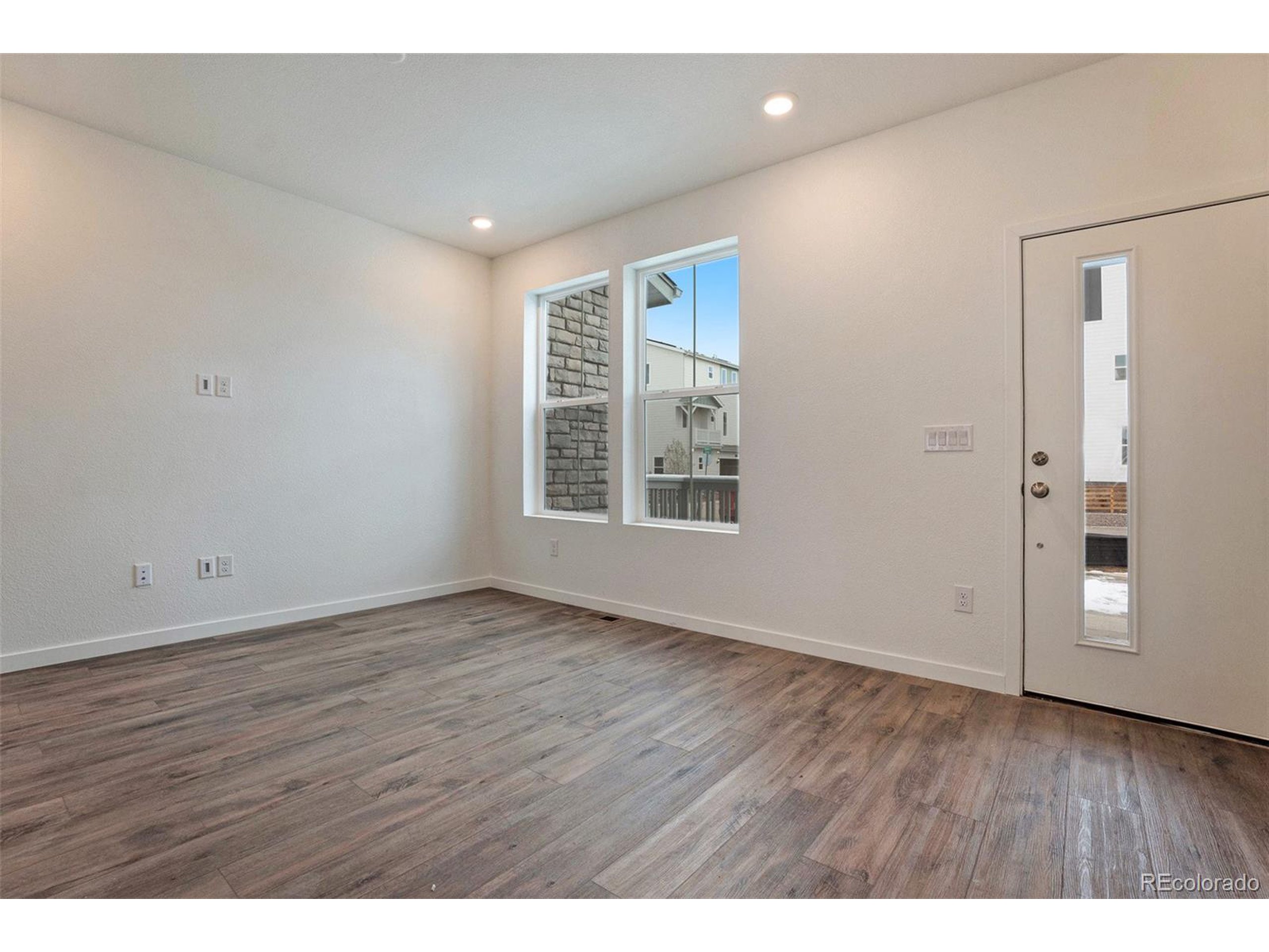 1420 Sun Way