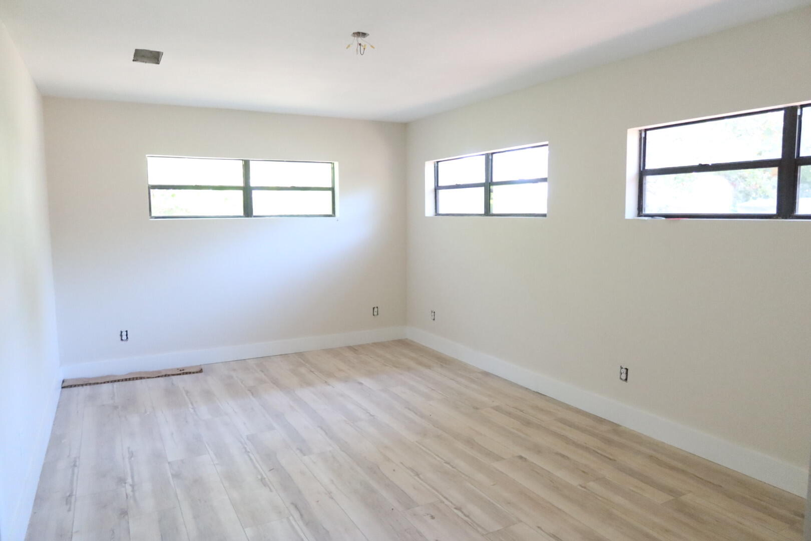 36 NE Bay Drive