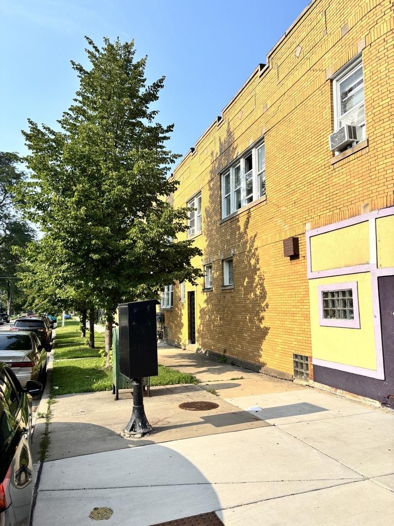 6851-55 S Wolcott Avenue