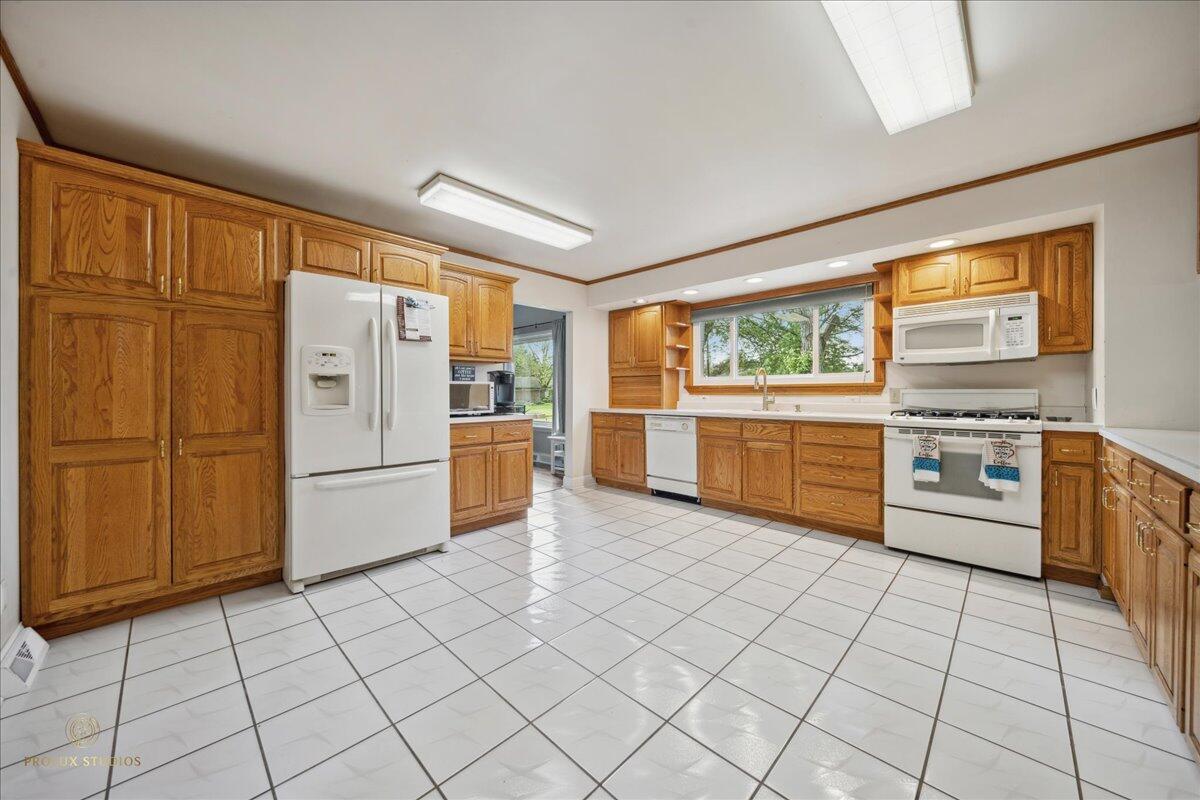 2600 W 57th Place