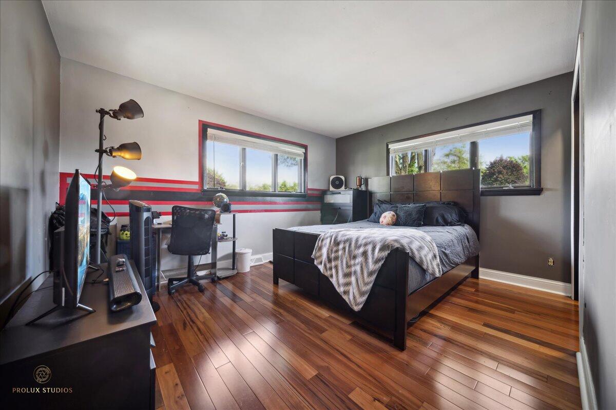 2600 W 57th Place