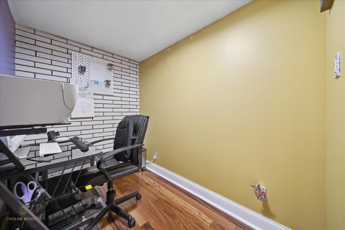 2600 W 57th Place