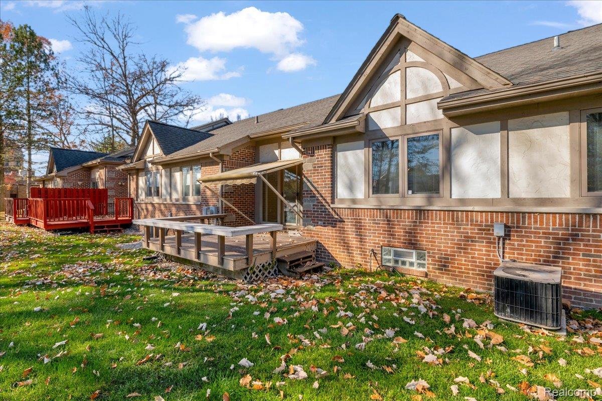 824 N Beech Daly Road