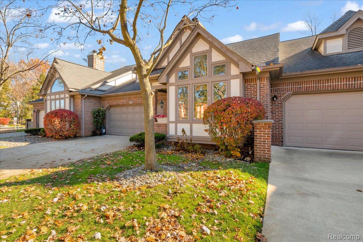 824 N Beech Daly Road