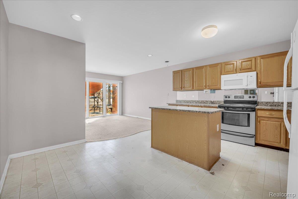 824 N Beech Daly Road