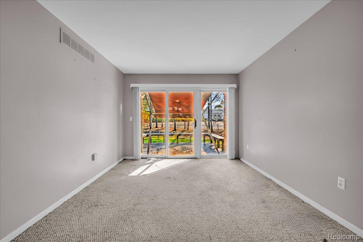 824 N Beech Daly Road