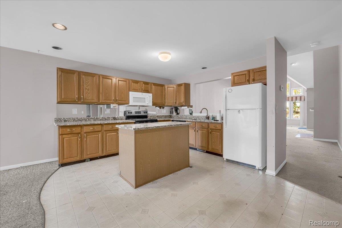 824 N Beech Daly Road