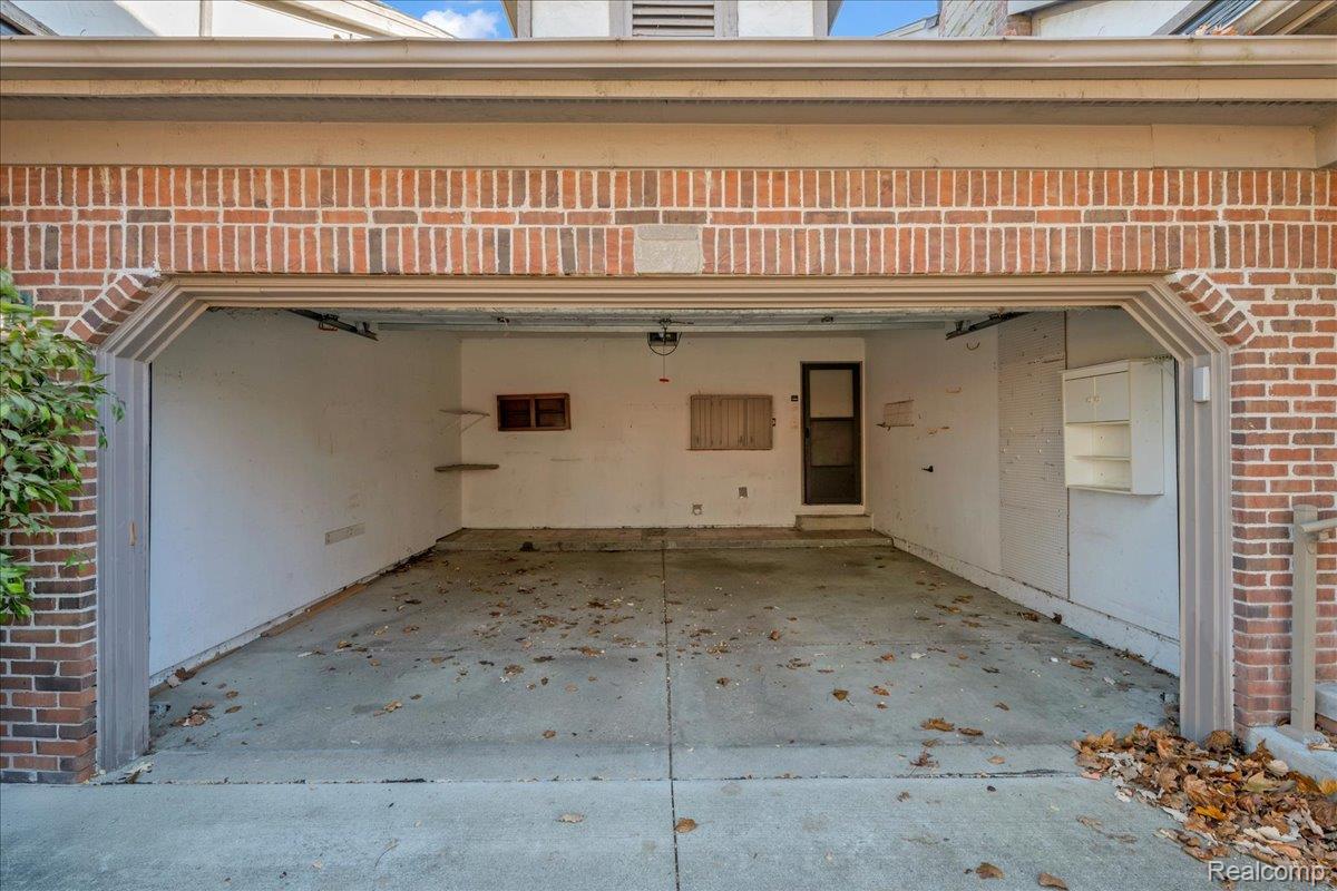 824 N Beech Daly Road