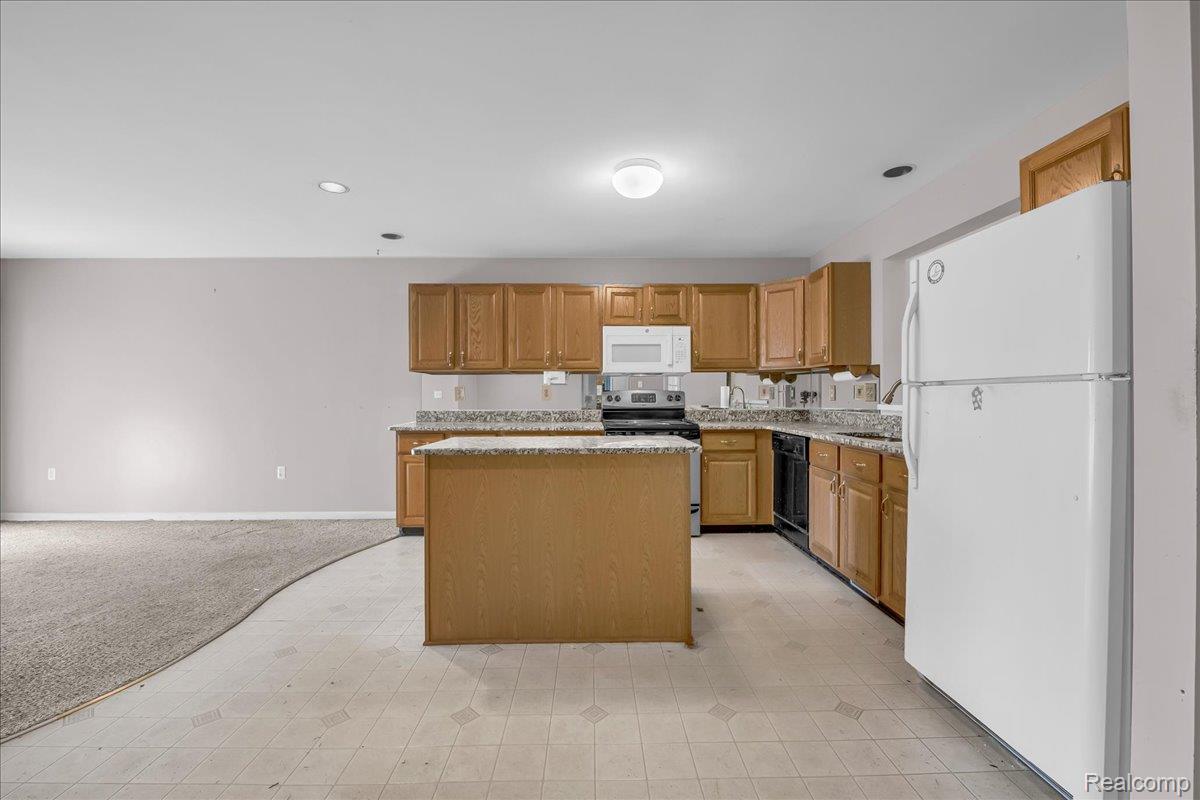 824 N Beech Daly Road