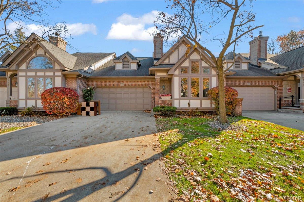 824 N Beech Daly Road