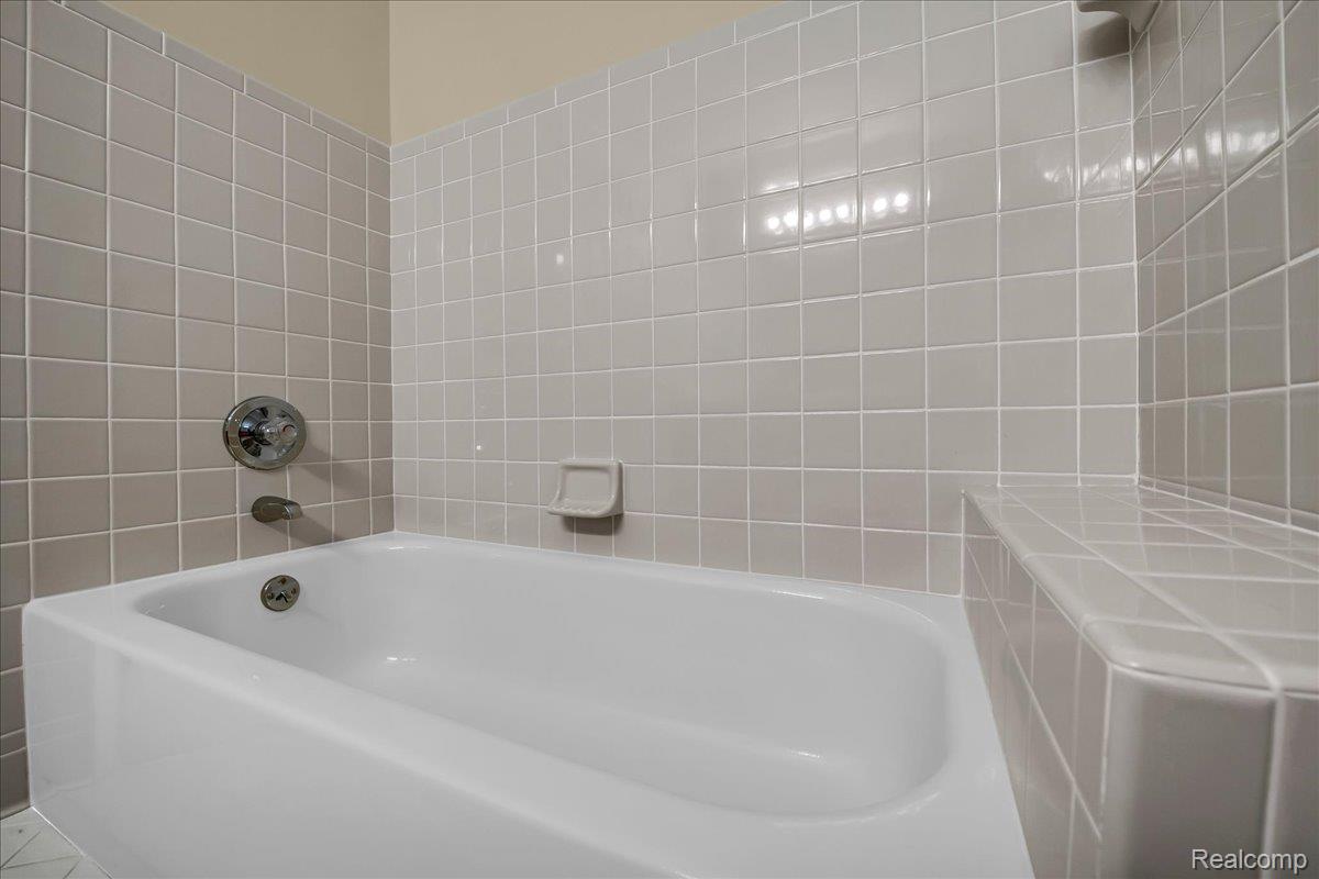 824 N Beech Daly Road