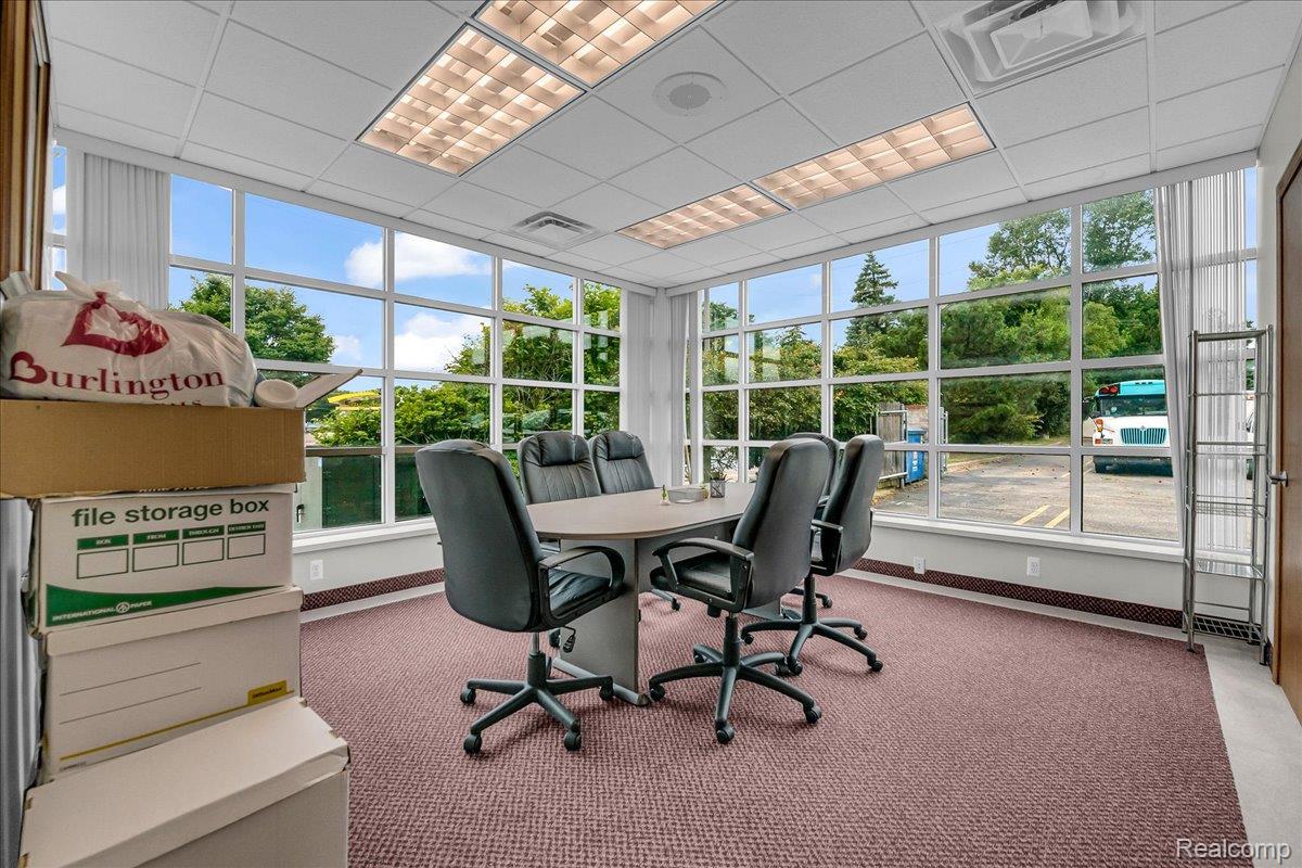 19323 Farmington Road