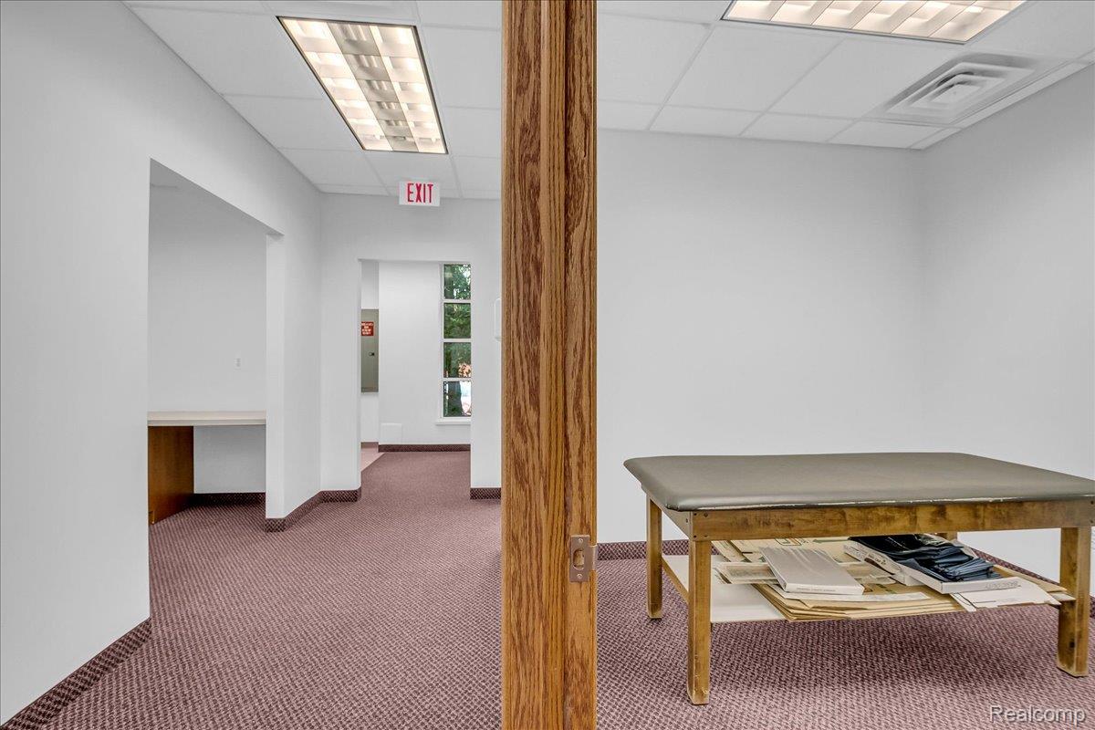 19323 Farmington Road