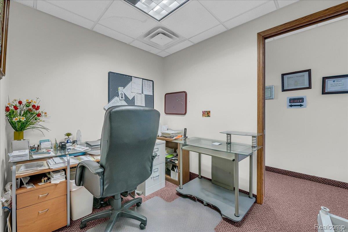 19323 Farmington Road