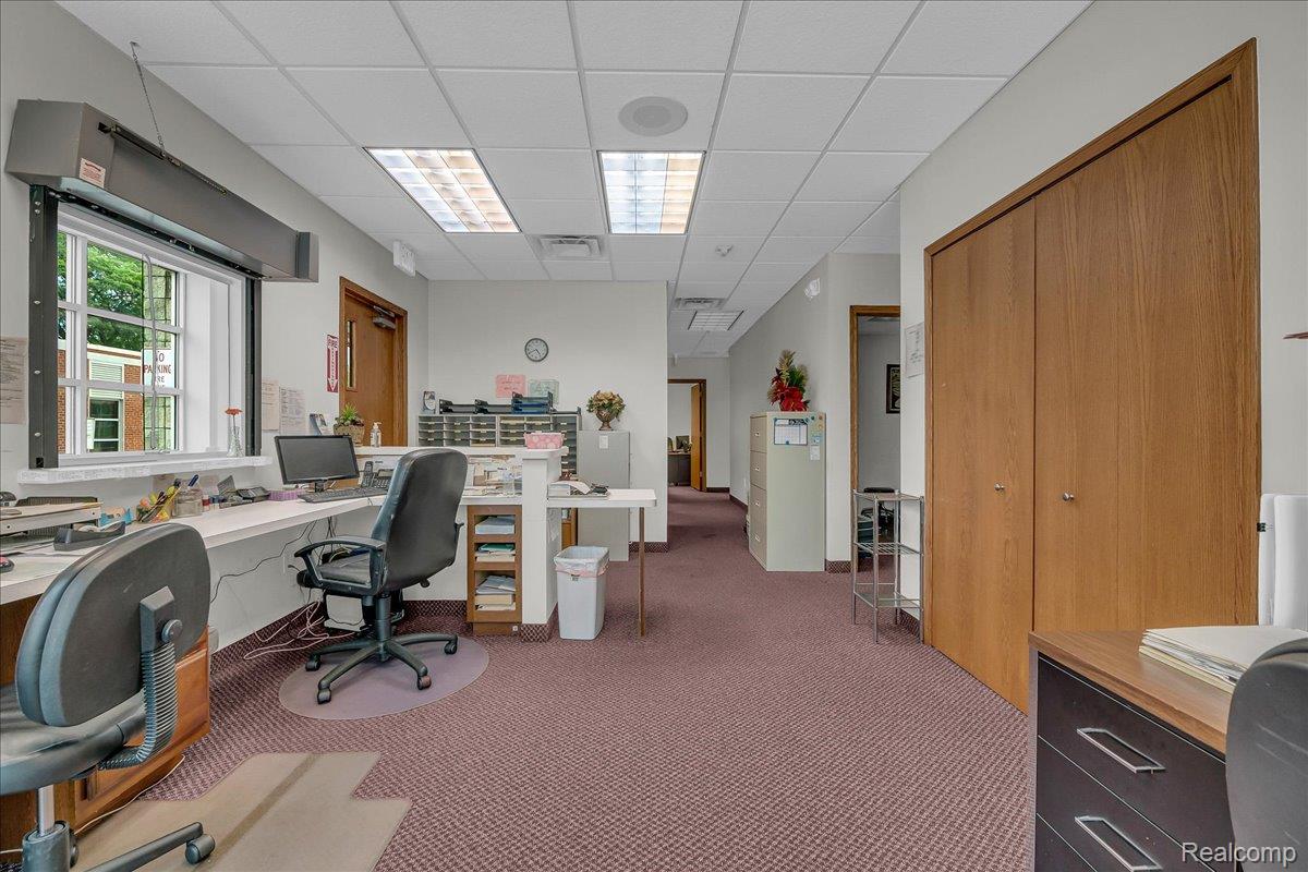 19323 Farmington Road