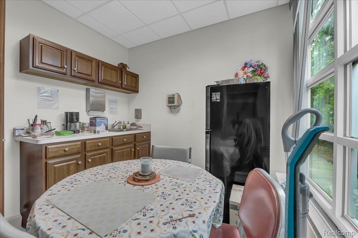 19323 Farmington Road